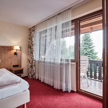 Hotel Hochfirst 3*